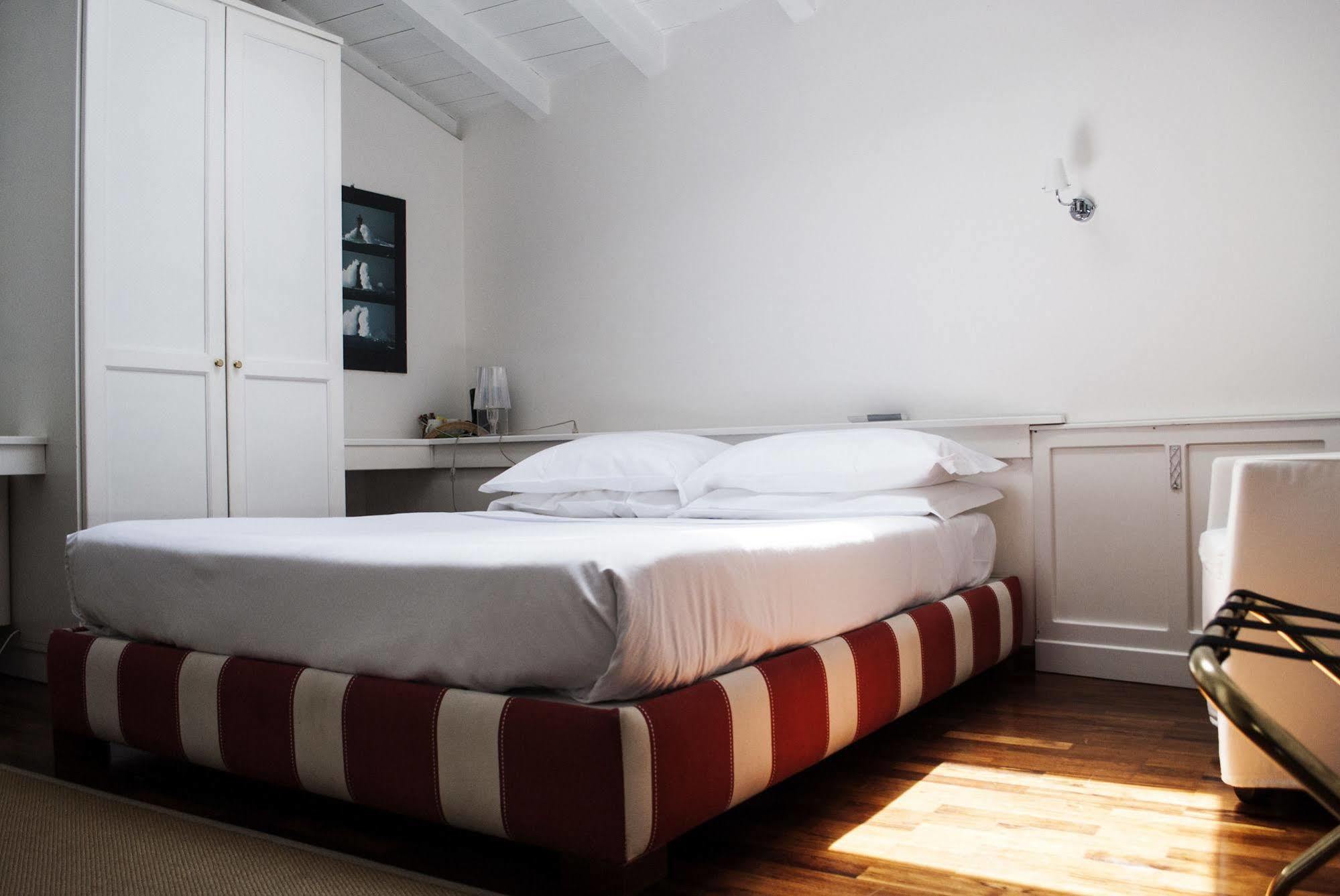 L'Approdo Delle Sirene Bed & Breakfast Syracuse Bagian luar foto